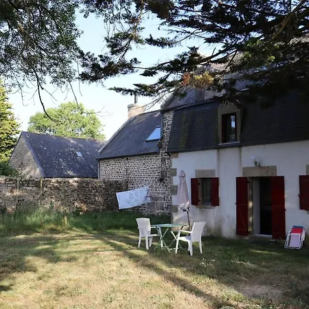 Kermenhir, A Charming 18th Century Breton Loctudy